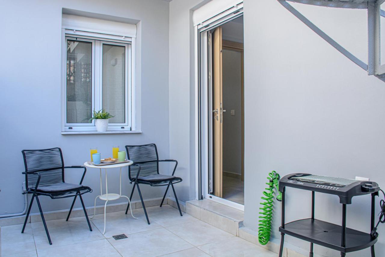 J&T Apartment - 150M From The Beach Zakynthos Town Exterior photo